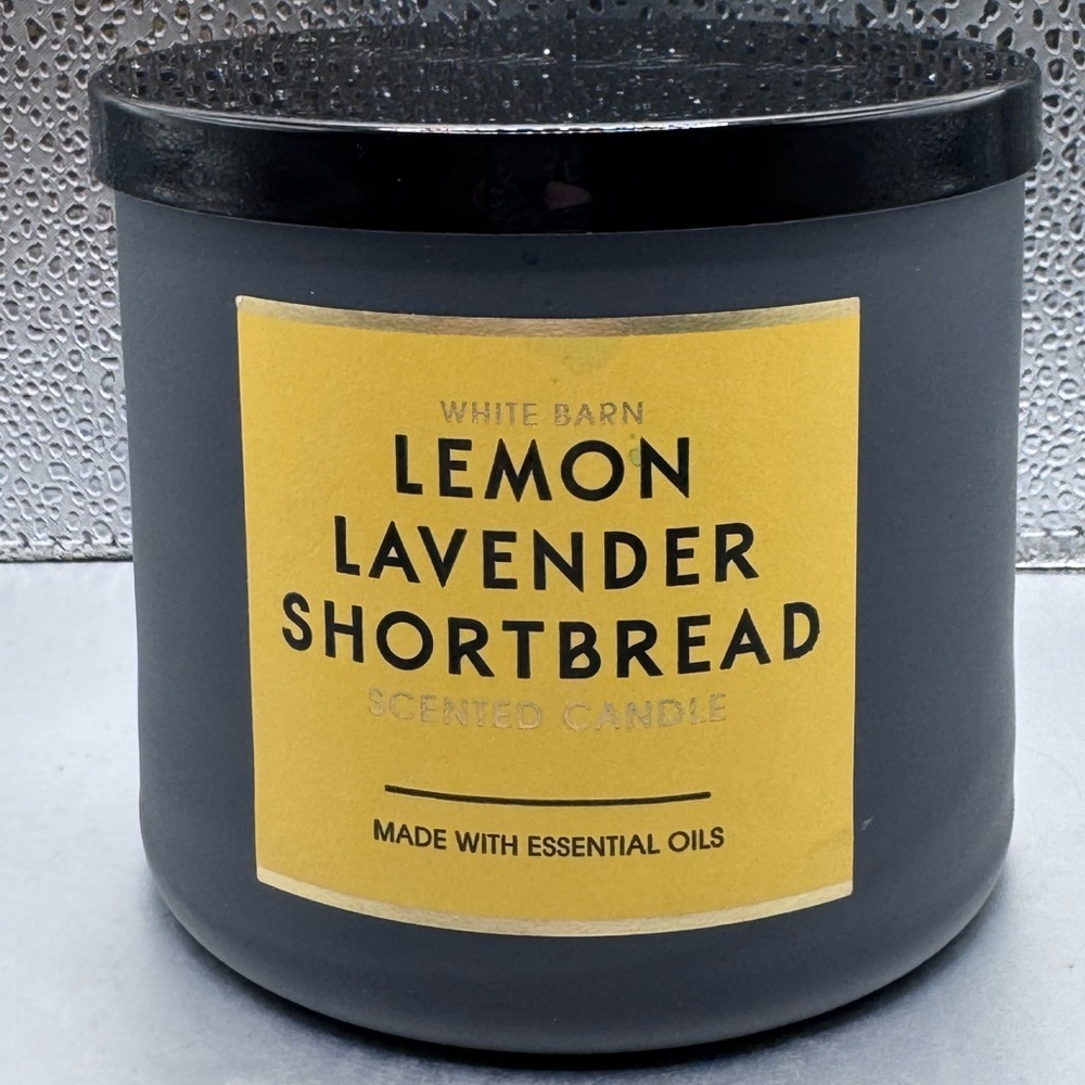 Bath & Body Works Lemon Lavender Shortbread 3 Wick Candle